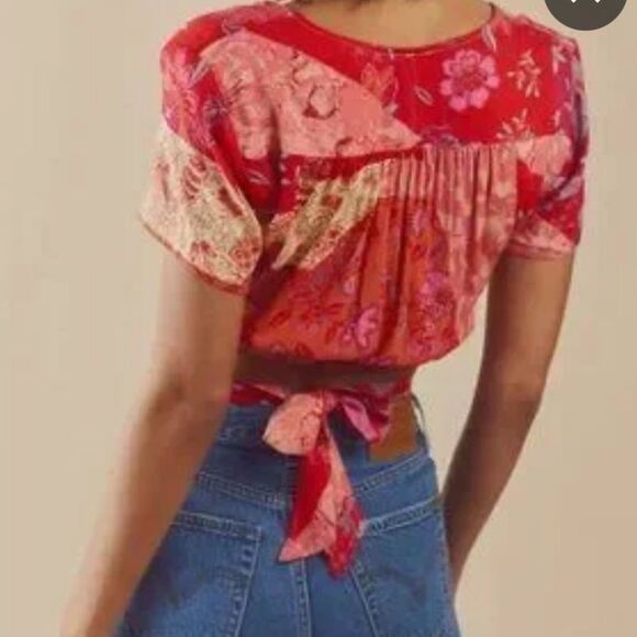 Nwt three people cropped sleeved floral wrap top - Picture 2 of 6